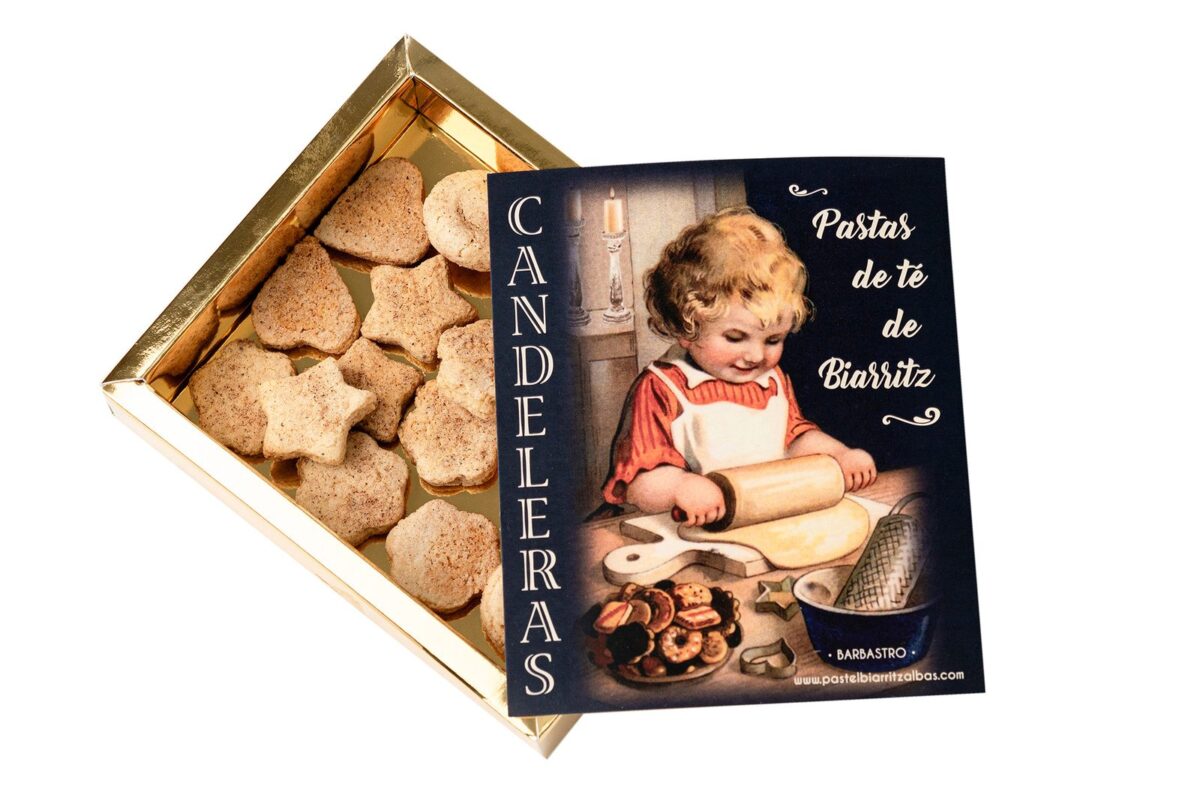 Caja de Candeleras abierta
